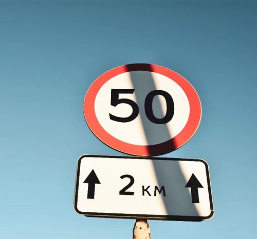 不同顏色交通標(biāo)志牌的種類區(qū)分及含義